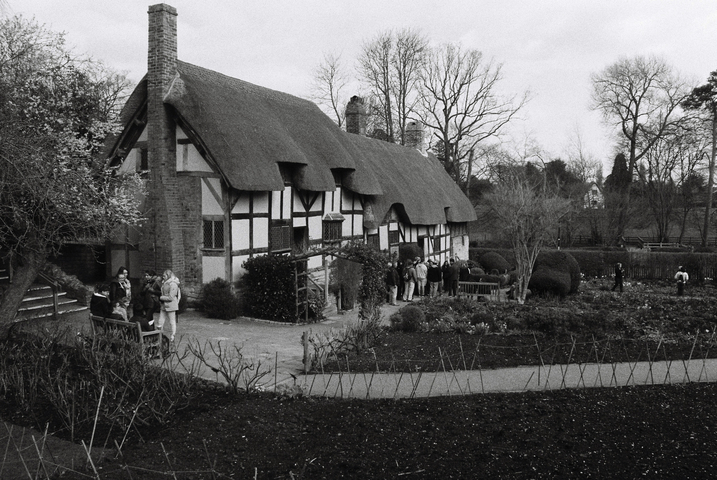 Anne Hathaway's House