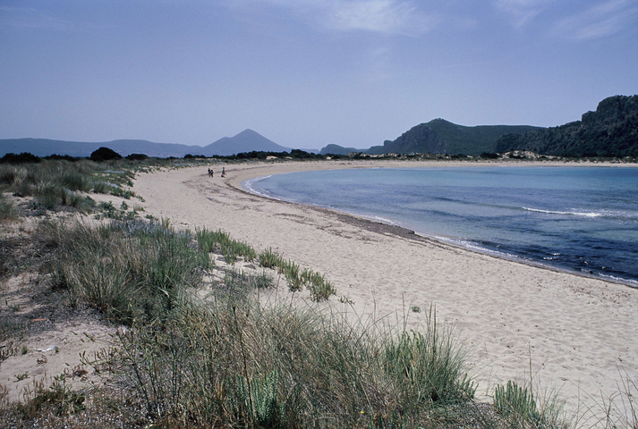 Voidokilia beach